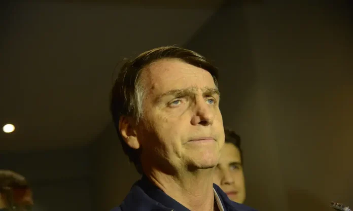 Imagem relacionada à matéria do Repórter Capital sobre a condenação de Jair Bolsonaro no STF.