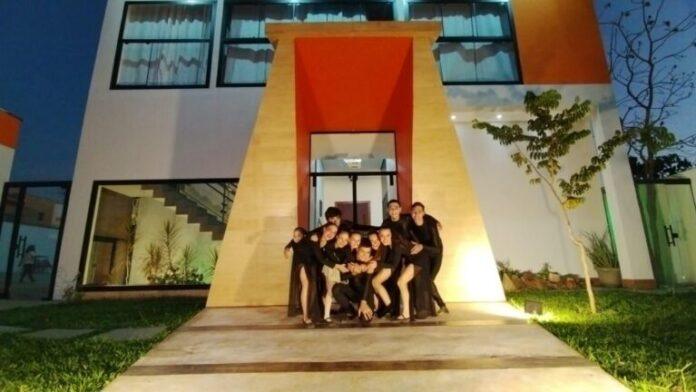 Imagem relacionada à inauguração do Teatro Marie Padille em Alexânia.