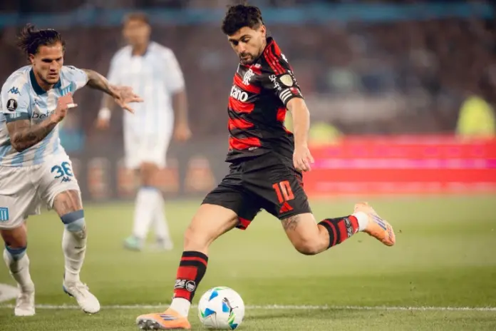 Imagem relacionada à matéria do Repórter Capital sobre Arrascaeta finalista do prêmio Rei da América 2025.