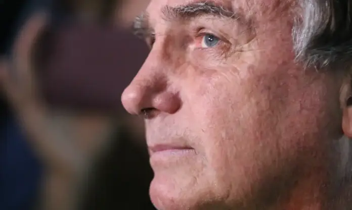 Imagem relacionada à matéria do Repórter Capital sobre a perícia médica de Jair Bolsonaro determinada pelo STF.