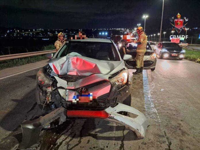 Imagem relacionada à matéria do Repórter Capital sobre colisão de veículos na BR-020