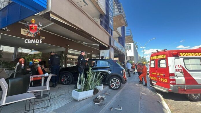 Imagem relacionada a acidente de trânsito na Asa Norte, no Plano Piloto, em Brasília