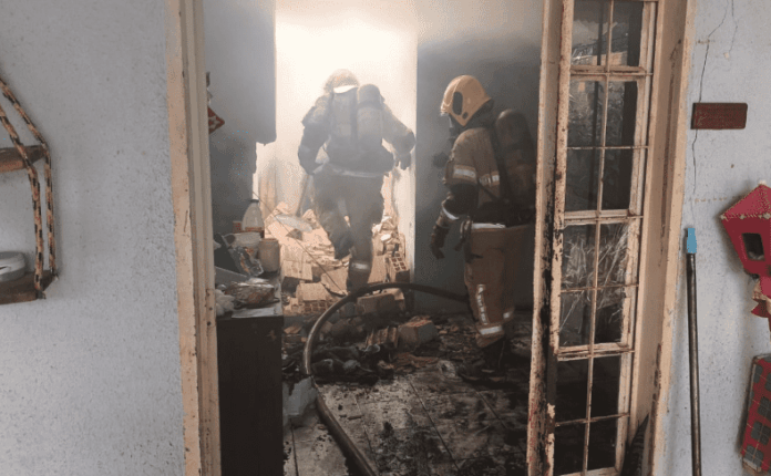 Imagem relacionada à matéria do Repórter Capital sobre incêndio em residência em Arapoanga
