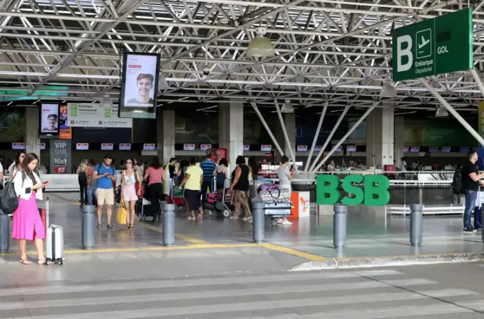 Polícia Civil do DF apreende suspeito de arrombar carros no Aeroporto de Brasília