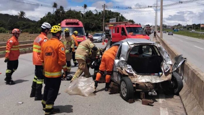 Imagem relacionada à matéria do Repórter Capital sobre colisão entre caminhão e carro na BR-020, no Plano Piloto.