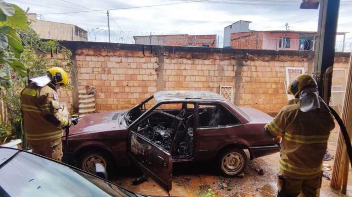 Imagem relacionada à matéria do Repórter Capital sobre incêndio em veículo atendido pelo CBMDF no Itapoã II.