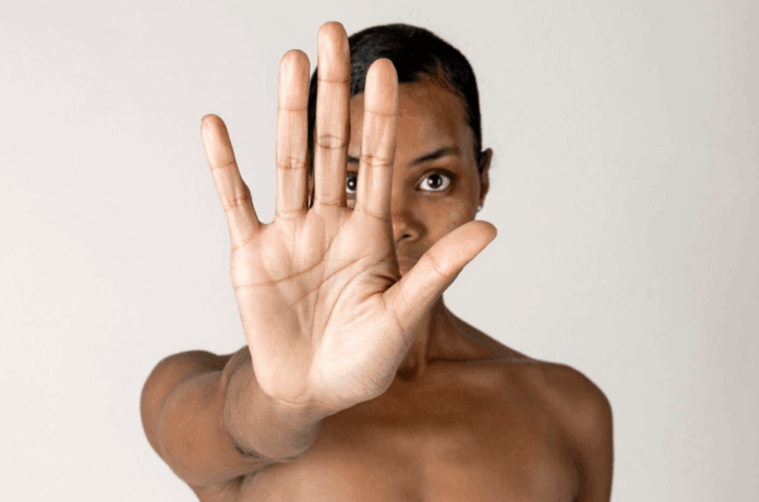 Material de divulgação do curso Mulher Segura da SSP-DF sobre prevenção à violência contra a mulher no Distrito Federal.