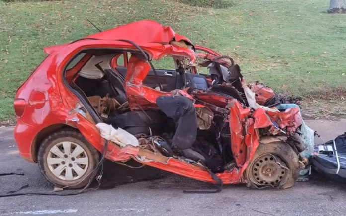Imagem de veículo após grave acidente na BR-414 em Cocalzinho de Goiás