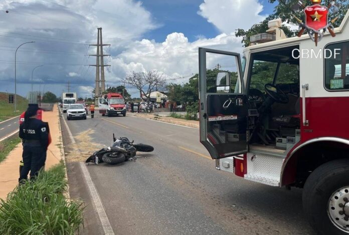 Viatura do CBMDF em atendimento a ocorrência de trânsito no DF
