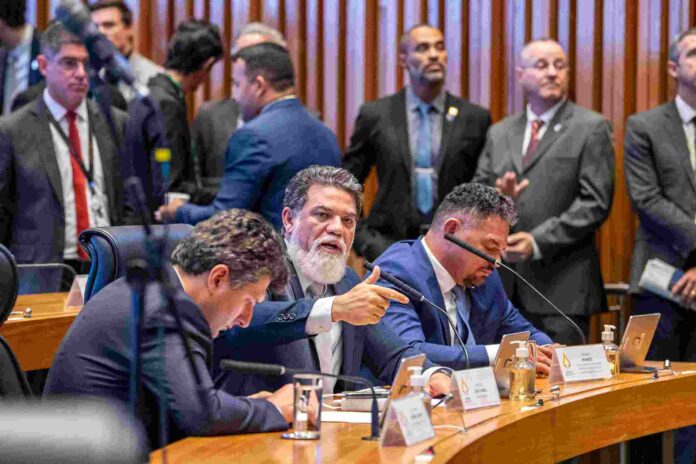 Imagem relacionada aos agentes de saúde do DF em atendimento à população