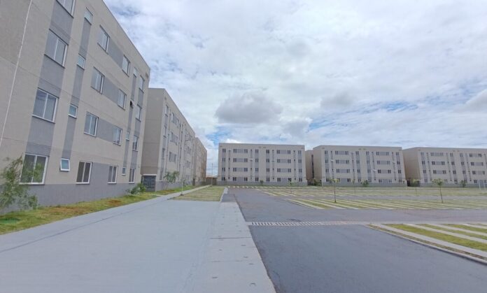 Agehab entrega 276 apartamentos em Cidade Ocidental