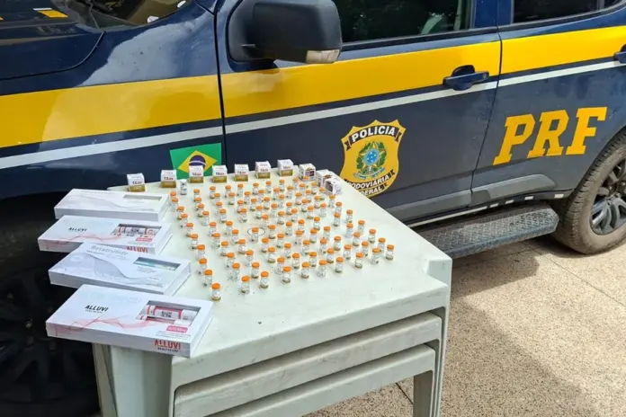 Polícia Rodoviária Federal apreende medicamento para emagrecimento sem registro da Anvisa na BR-060 no DF