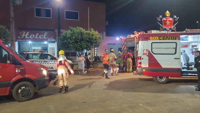 Incêndio provocado dentro de hotel em Planaltina mobiliza equipes de socorro em Brasília.