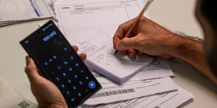 Governo registra maior déficit em março devido a precatórios