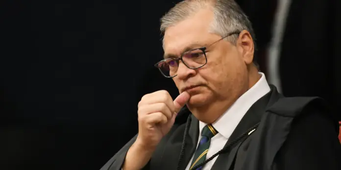 Dino emite segundo voto contrário à lei de SC que proibiu cotas raciais