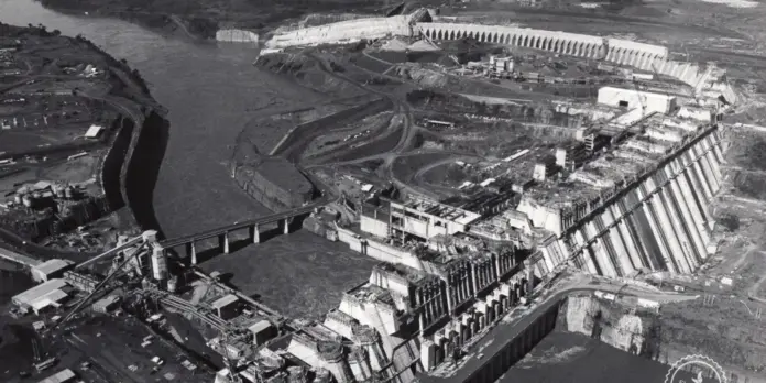 A formação do império do ensino privado durante a ditadura militar