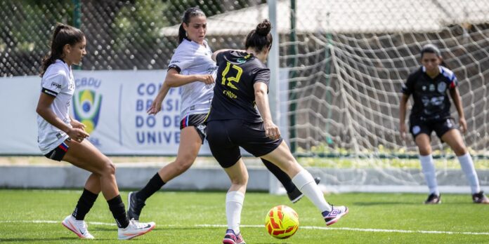 JUBs Futebol disponibiliza campo exclusivo para o futebol feminino