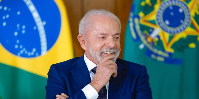 Governo encaminha projeto de lei sobre o fim da escala 6x1 esta semana