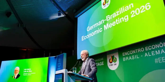 Lula comenta sobre reciprocidade após expulsão de delegado dos EUA