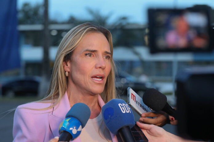 Governadora Celina Leão