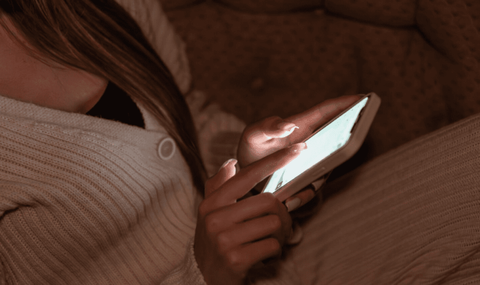 Imagem relacionada à matéria do Repórter Capital sobre condenação por golpe do nudes no Distrito Federal pelo TJDFT