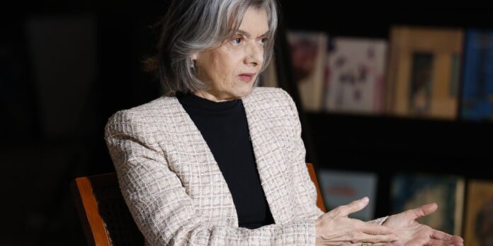 Cármen Lúcia revela que recebeu aconselhamento para deixar o STF devido a ataques machistas