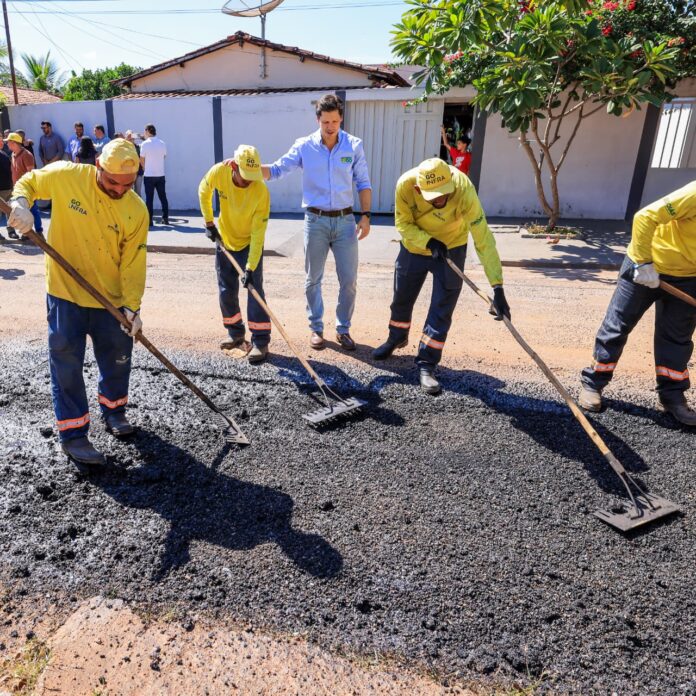 Goiás em Movimento expande obras em municípios com recuperação de ruas e construção de travessias