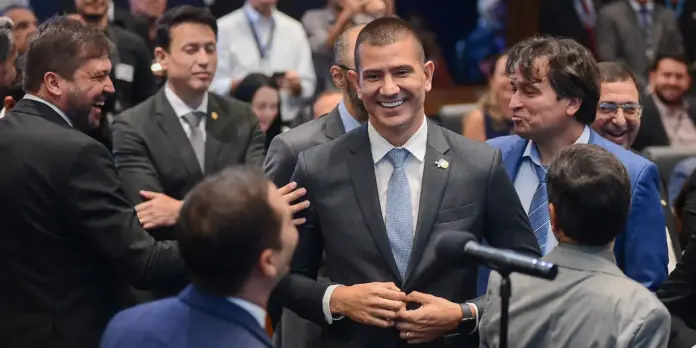 PDT entra com ação no STF para anular eleição de Douglas Ruas na Alerj