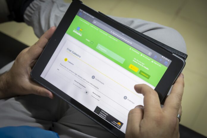 Goiás alcança 1 milhão de inscritos no programa Nota Fiscal Goiana