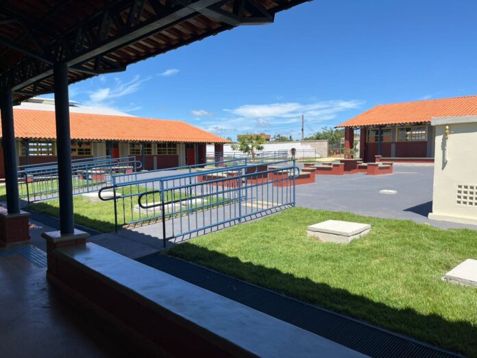 Governo de Goiás inicia obras de nova Escola Padrão Século XXI em Posse