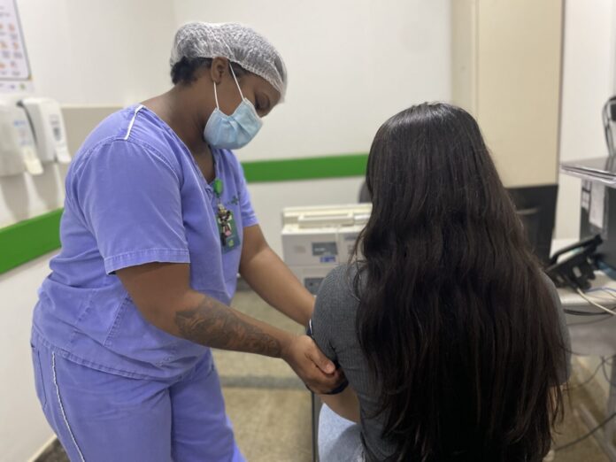 Hospital alerta população sobre riscos de acidentes com abelhas