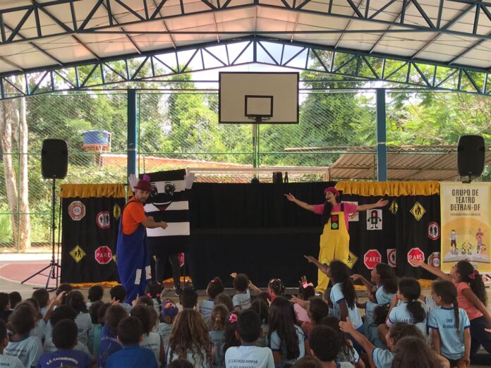 Mais de 3 mil pessoas participaram de curso sobre segurança viária no último fim de semana.