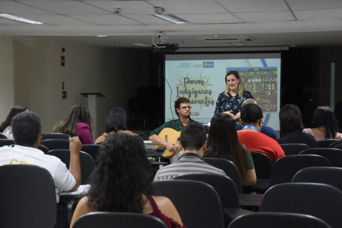 Iniciativa educacional promove discussão sobre povos indígenas e itinerantes na rede