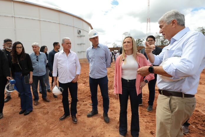 Governadora Celina Leão inspeciona obra de abastecimento de água que beneficiará 1 milhão de pessoas