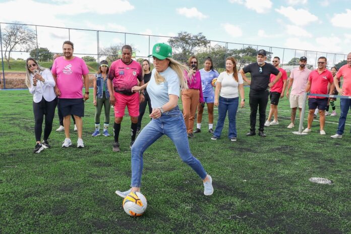 Campo sintético do Alvorada, localizado no Parque Vivencial Urbano do Gama, é reinaugurado após reforma