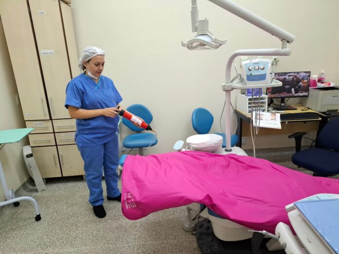 Hospital de Santa Maria implementa novo equipamento para aprimorar atendimento odontológico