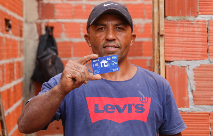 Cartão Material de Construção beneficia 250 famílias em situação de vulnerabilidade na reconstrução de seus lares