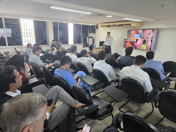 Hospital de Base forma equipes em técnica a laser para tratamento da próstata