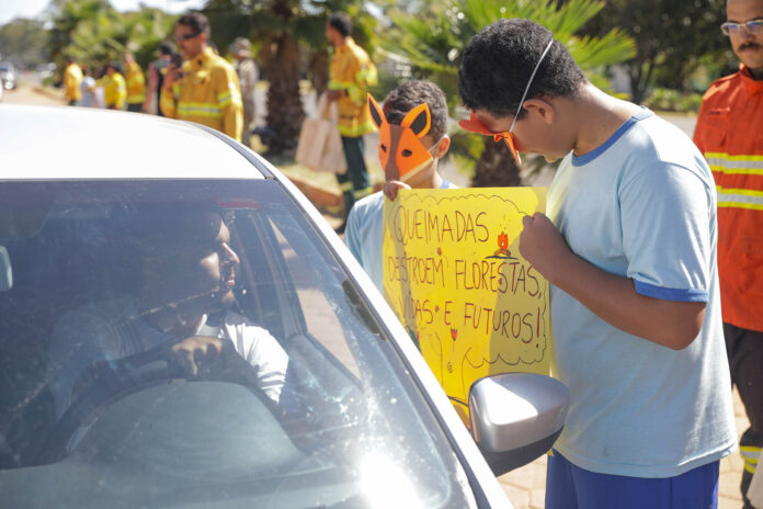 GDF intensifica ações de prevenção a incêndios florestais com blitz educativa no Park Way
