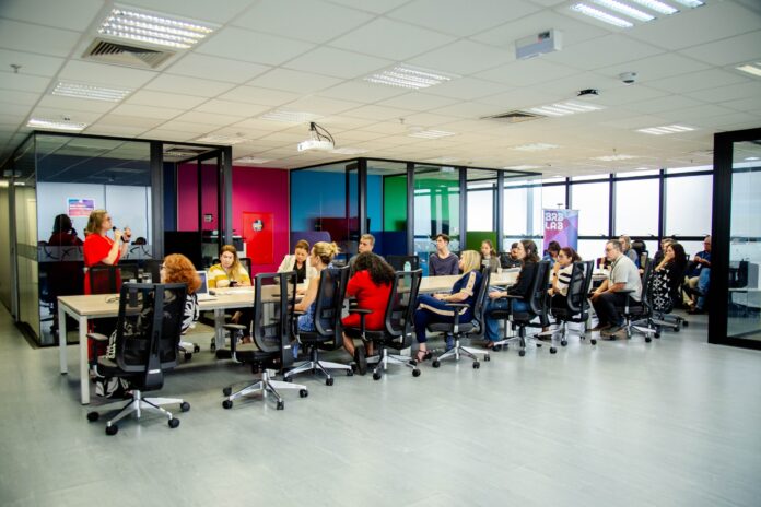 Capacitações em qualidade de vida no trabalho beneficiam 3 mil servidores no DF