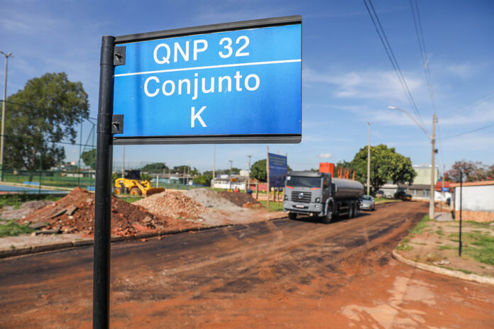 GDF dá início ao recapeamento da QNP 32 após conclusão de obra de drenagem em Ceilândia