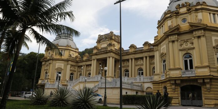 STF decide por 4 a 1 a favor de eleições indiretas no Rio de Janeiro