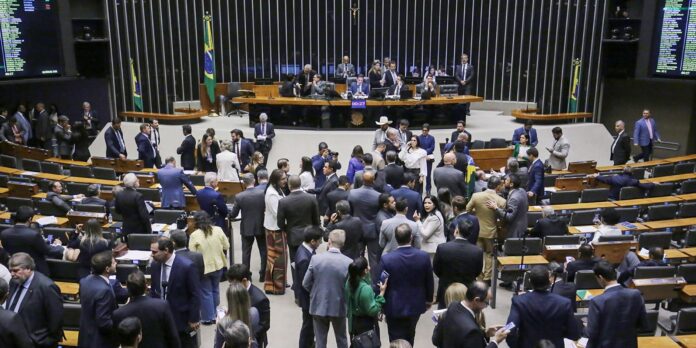 Câmara aprova Medida Provisória que estabelece novas regras para o seguro-defeso