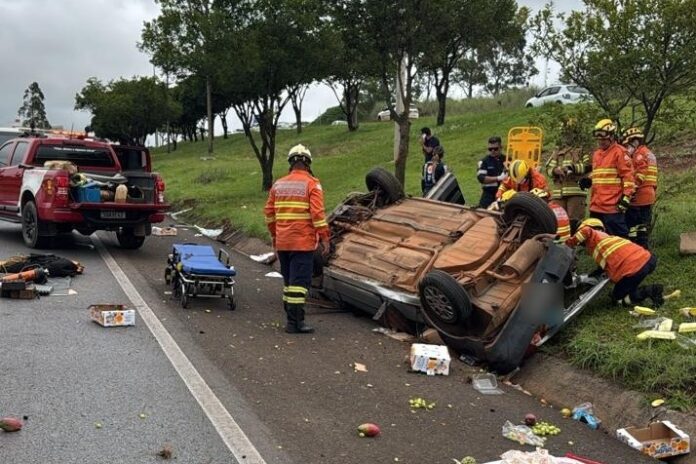 Imagem relacionada à matéria do Repórter Capital sobre acidente na BR-020 com carro capotado e resgate de vítima pelo CBMDF