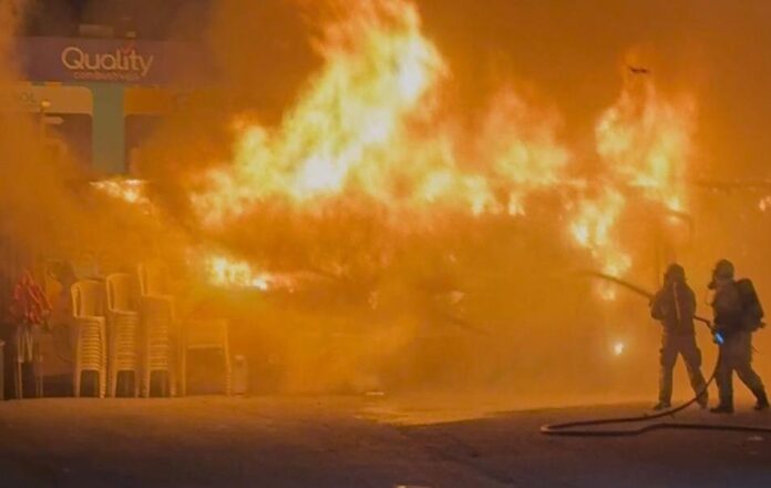 Food truck pega fogo na Ceilândia e deixa vítima ferida