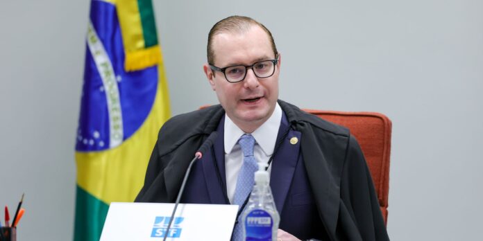 Zanin determina que STF analisará caso de venda de sentenças no STJ