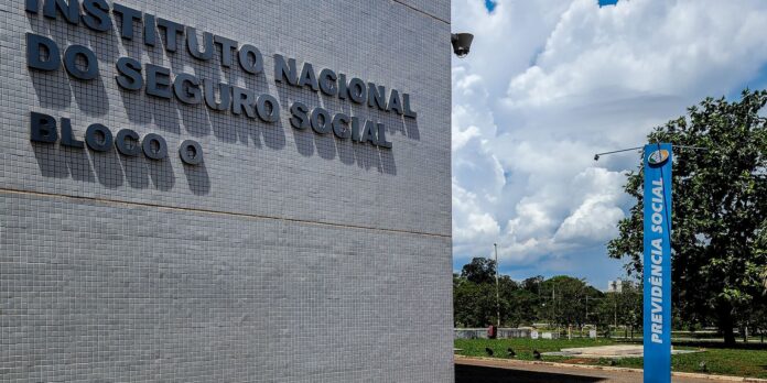 Conselho da Justiça Federal autoriza liberação de R$ 2 bilhões em pagamentos do INSS