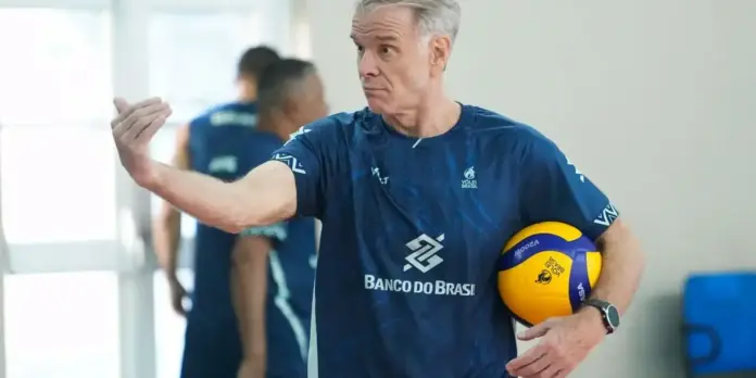 Bernardinho anuncia convocação da seleção brasileira para a Liga das Nações de Vôlei