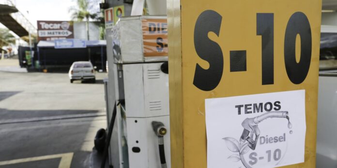 Rússia se destaca na exportação de diesel para o Brasil durante conflito no Irã
