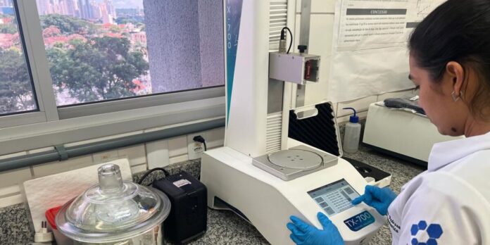 Fapeg destina R$ 8 milhões para a modernização de laboratórios